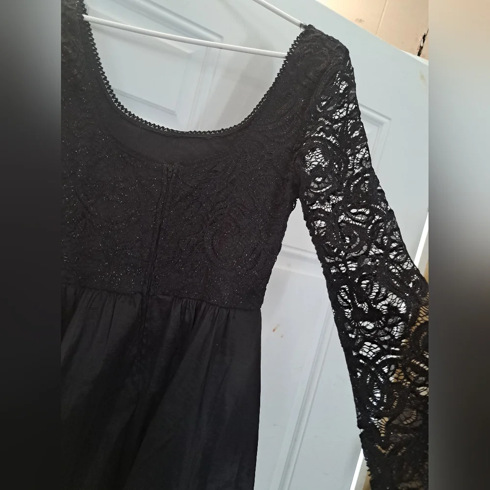 Black Lace High-Low Evening Dress - Picture 3 of 7